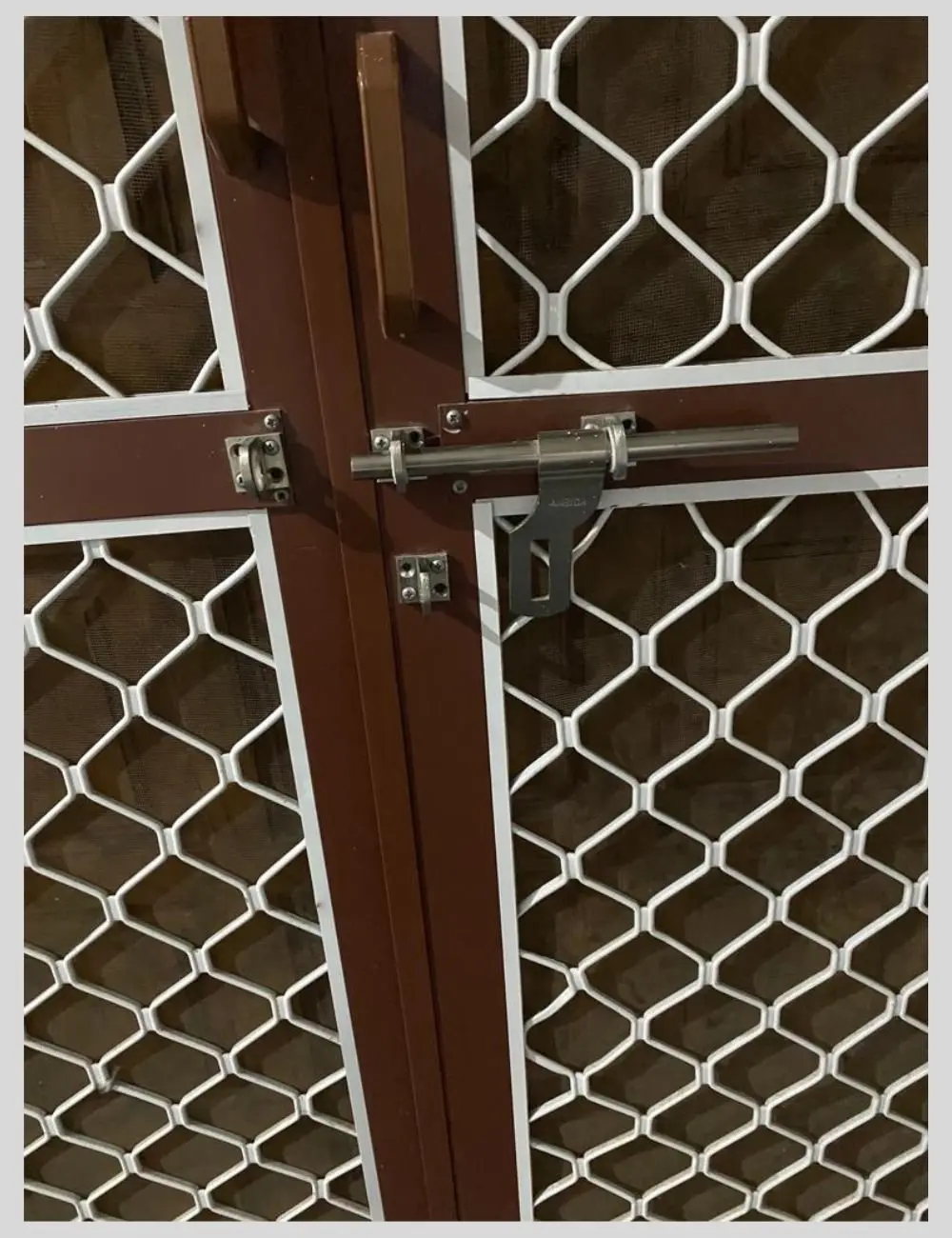 Double Door 2 Inch Frame Grill + Mess
