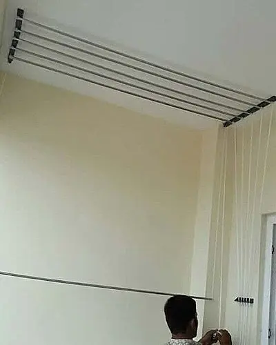 Hanger2